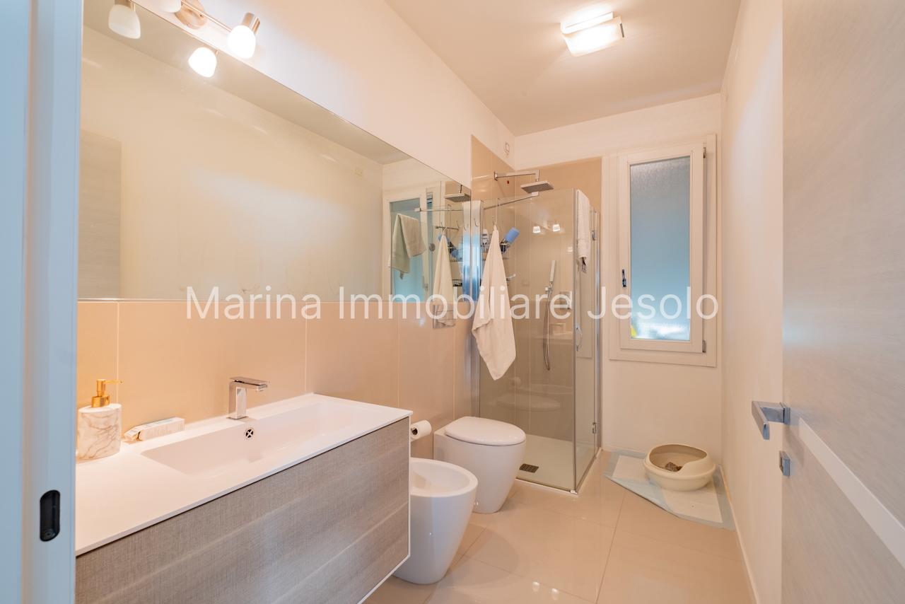 M 241